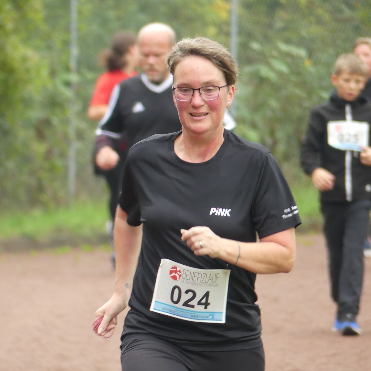 Bild vom 13. Benefizlauf im Jahr 2022. Dies ist das 143. Bild.